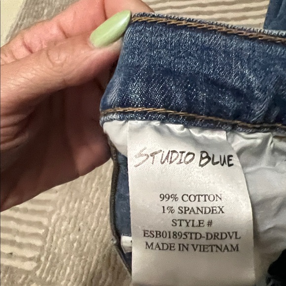 Studio Blue High Rise Distressed Straight - Picture 7 of 7